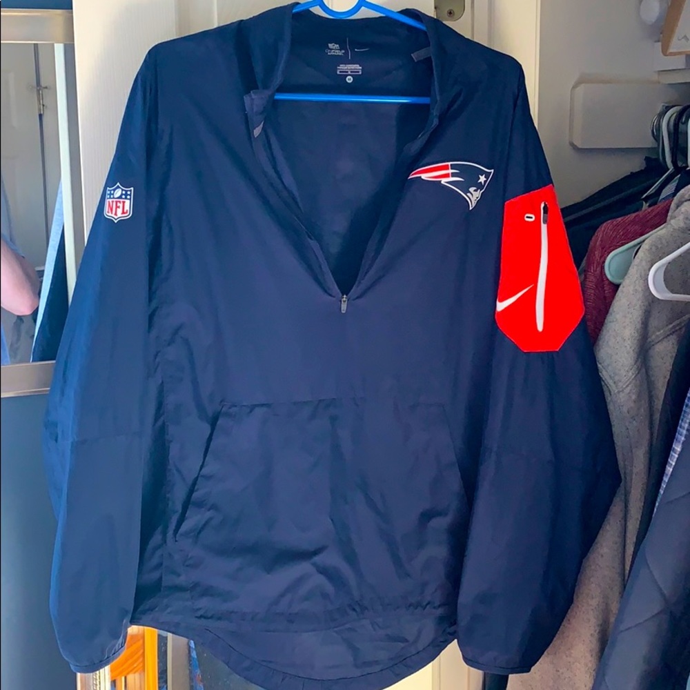 Patriots Lightweight Pullover Size M